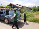 งานพัฒนารายได้ร่วมกับงานสาธารสุข ออกเก็บถังขยะของ อบต.ที่ไม่