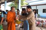 ตักบาตรข้าวสารอาหารแห้ง เนื่องในวันสตรีไทย